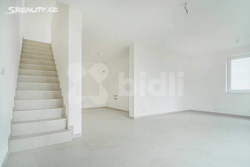 Prodej  rodinného domu 122 m², pozemek 294 m², Milovice - Benátecká Vrutice, okres Nymburk