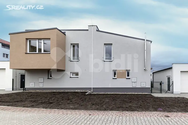 Prodej  rodinného domu 104 m², pozemek 267 m², Milovice - Benátecká Vrutice, okres Nymburk