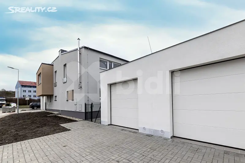 Prodej  rodinného domu 104 m², pozemek 267 m², Milovice - Benátecká Vrutice, okres Nymburk