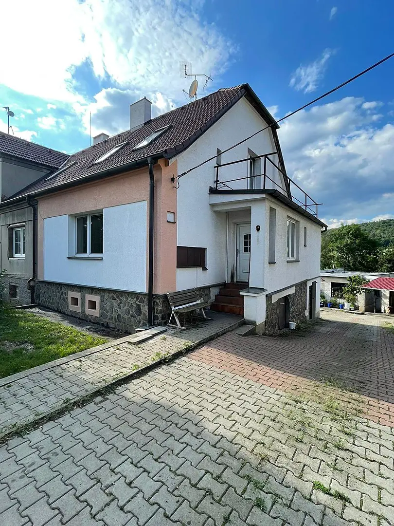 Prodej  rodinného domu 260 m², pozemek 930 m², třída Vojtěcha Rojíka, Plzeň - Újezd