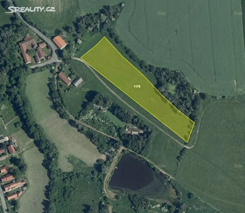 Prodej  pozemku 8 765 m², Rašovice, okres Kutná Hora