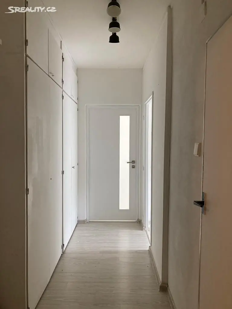 Pronájem bytu 1+1 43 m², Sídliště Plešivec, Český Krumlov - Plešivec