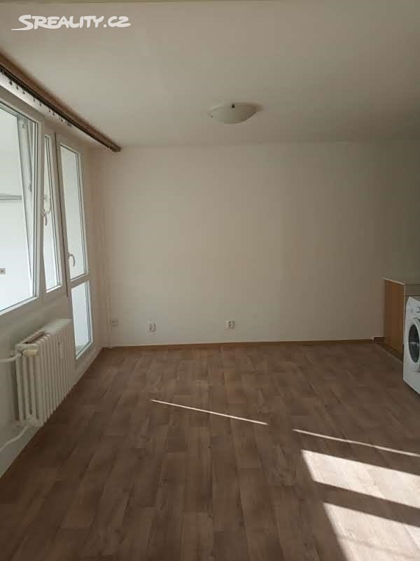 Pronájem bytu 1+kk 41 m², Lacinova, Kladno - Kročehlavy