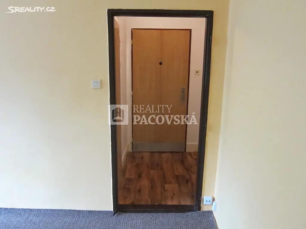 Pronájem bytu 1+kk 21 m², Návětrná, Ústí nad Labem - Bukov