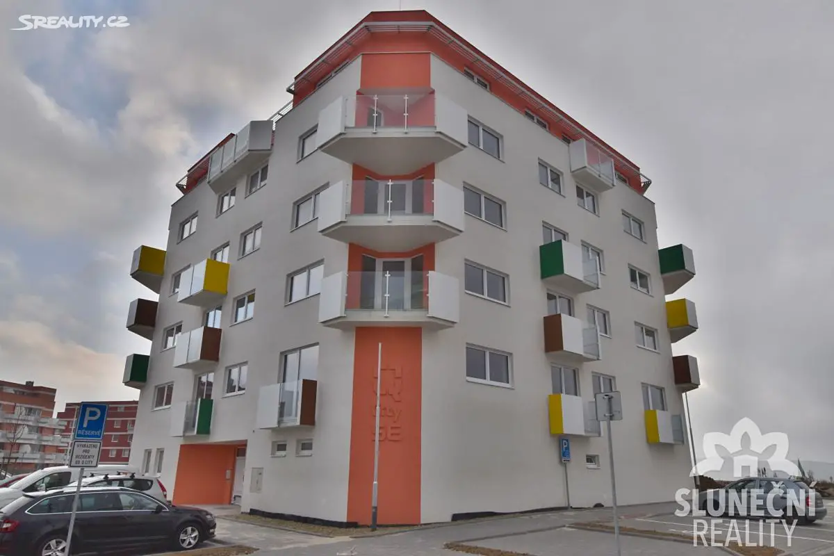 Pronájem bytu 2+kk 65 m², Sadová, Uherské Hradiště - Sady