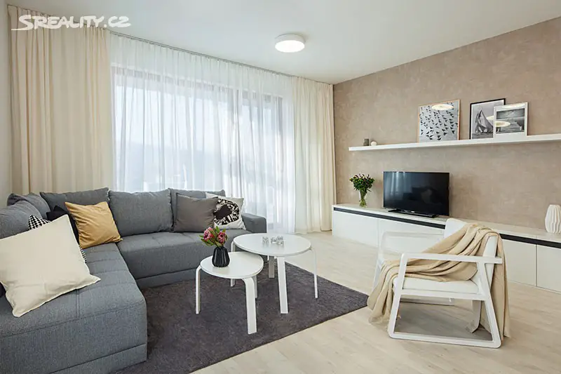 Prodej bytu 2+kk 60 m², Unhošť, okres Kladno