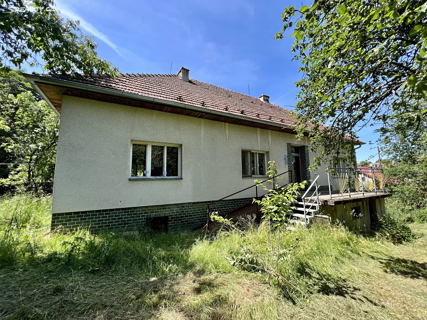 Prodej  rodinného domu 365 m², pozemek 8 010 m², Doubravy, okres Zlín