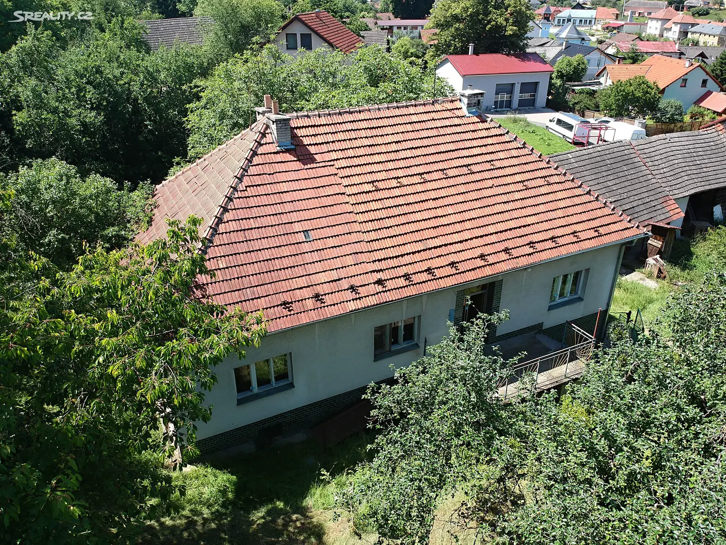 Prodej  rodinného domu 365 m², pozemek 8 010 m², Doubravy, okres Zlín