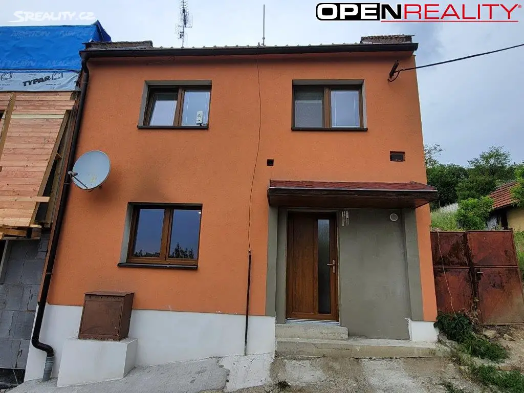 Prodej  rodinného domu 200 m², pozemek 827 m², Vlčnov, okres Uherské Hradiště