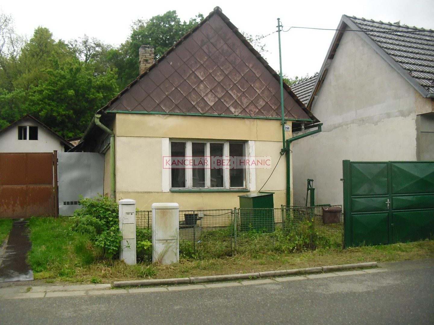 Prodej  stavebního pozemku 1 057 m², Boršice, okres Uherské Hradiště