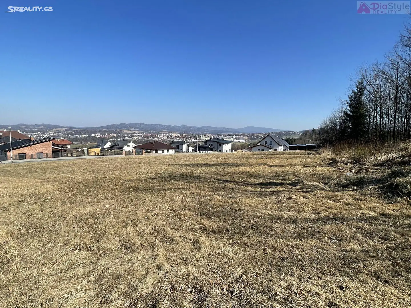 Prodej  stavebního pozemku 2 000 m², Valašské Meziříčí, okres Vsetín