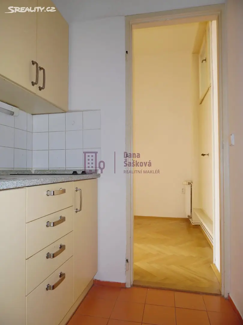 Pronájem bytu 1+1 64 m², Komenského, Jindřichův Hradec - Jindřichův Hradec I