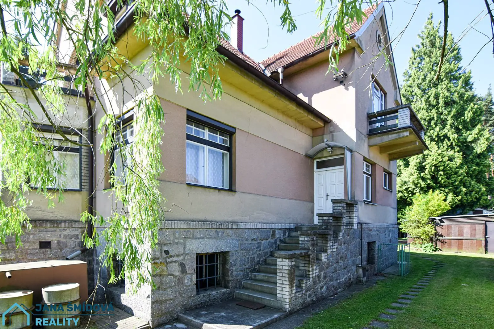 Prodej  rodinného domu 247 m², pozemek 2 196 m², Vyžlovka, okres Praha-východ