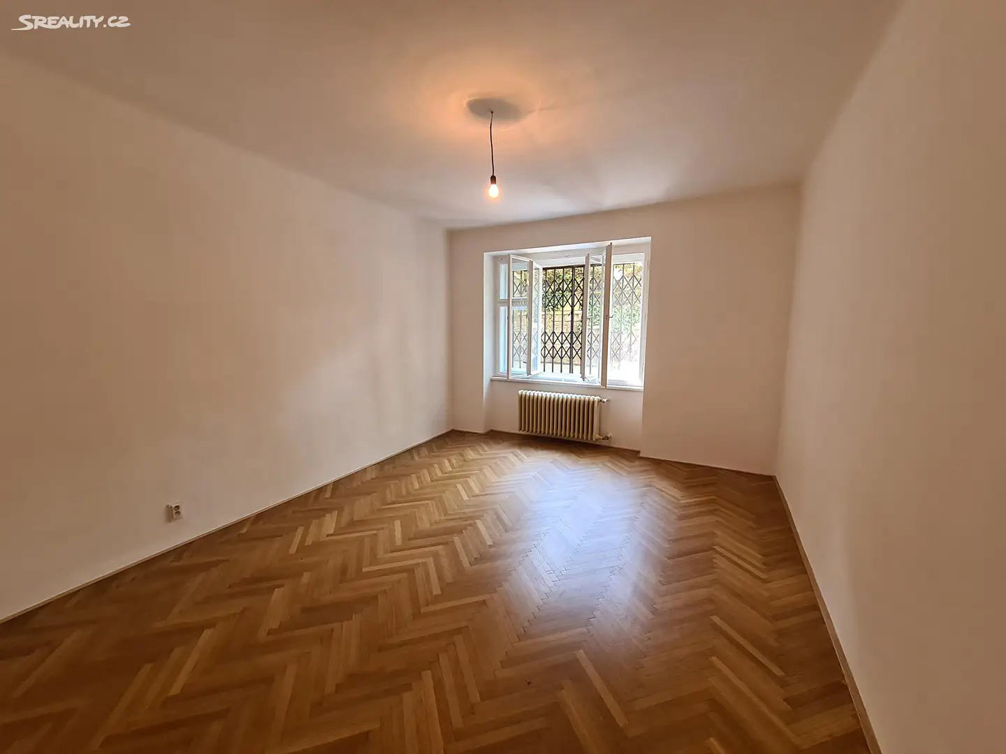 Pronájem bytu 3+1 90 m², Bělehradská, Praha 2 - Vinohrady