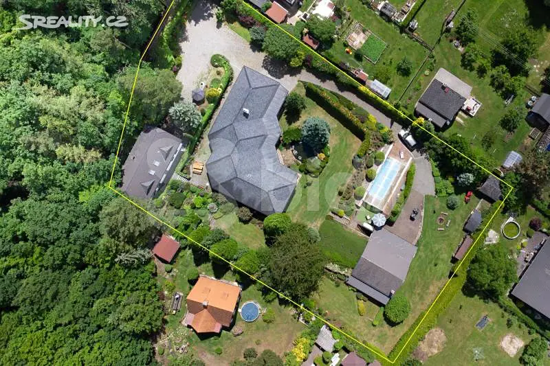 Prodej  rodinného domu 240 m², pozemek 3 352 m², Plískov, okres Rokycany