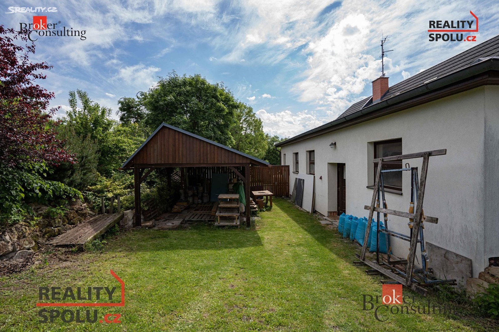 Prodej  rodinného domu 350 m², pozemek 524 m², Vlkýšská náves, Plzeň - Dolní Vlkýš