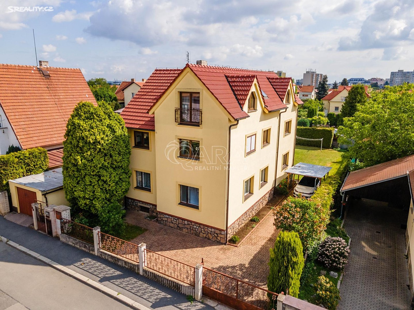 Prodej  rodinného domu 243 m², pozemek 800 m², Zakouřilova, Praha 4 - Chodov