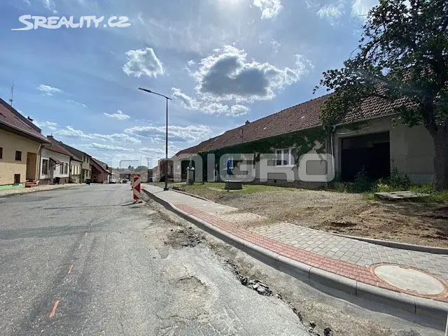 Prodej  stavebního pozemku 966 m², Brněnská, Omice