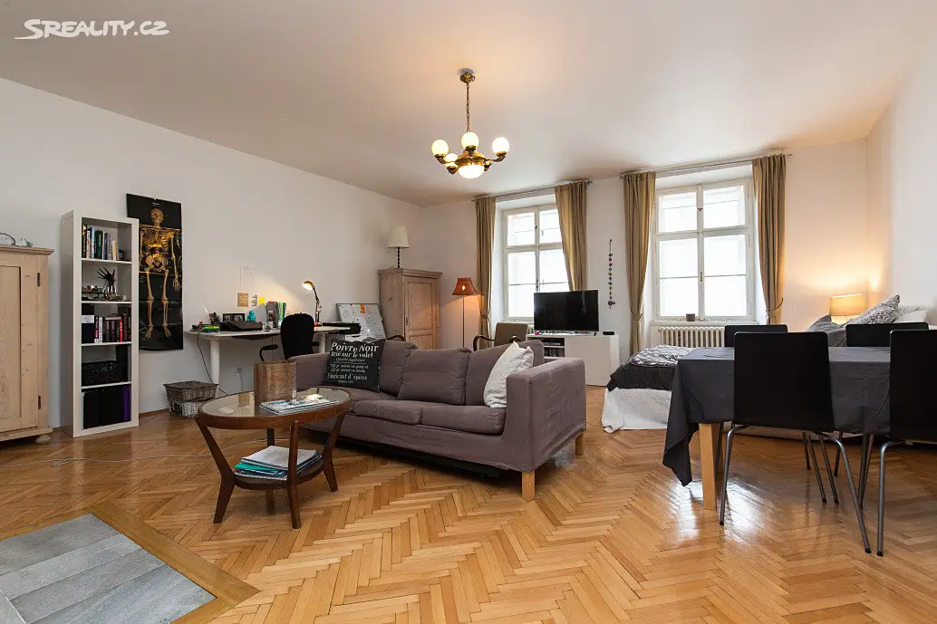 Pronájem bytu 1+1 59 m², Rámová, Praha 1 - Staré Město