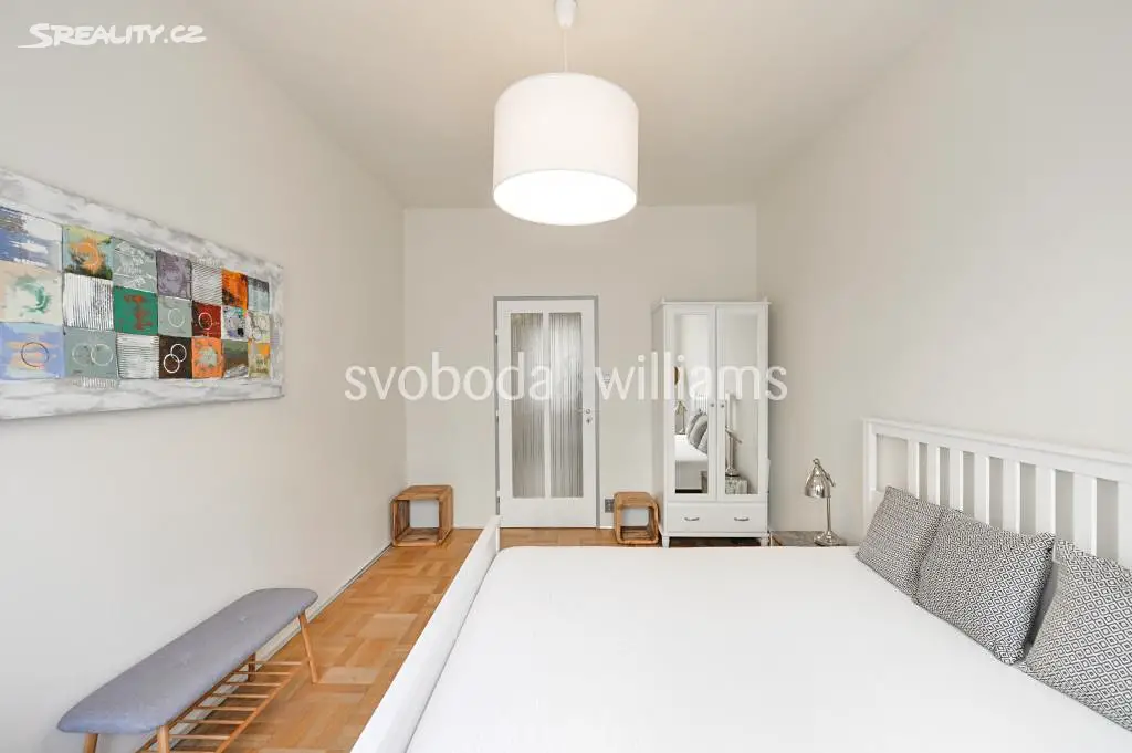 Pronájem bytu 1+kk 27 m², Soukenická, Praha 1 - Nové Město