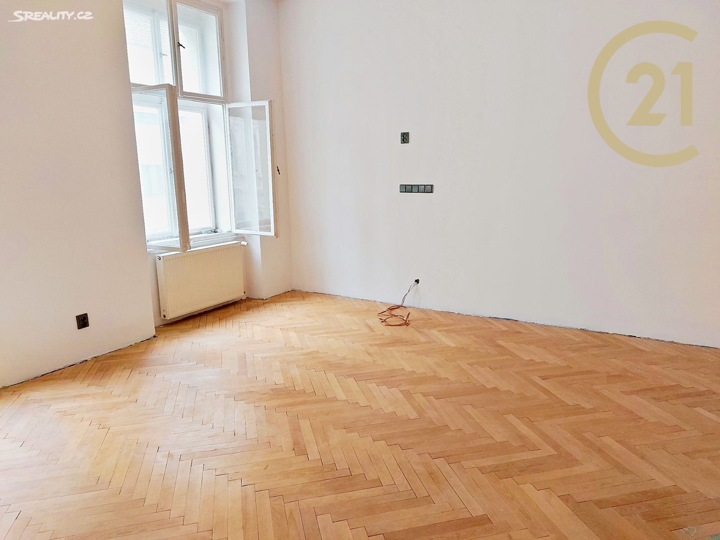 Pronájem bytu 3+1 114 m², Hálkova, Praha 2 - Nové Město