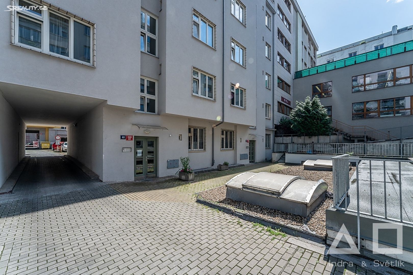 Pronájem bytu 1+kk 27 m², Křižíkova, Praha 8 - Karlín
