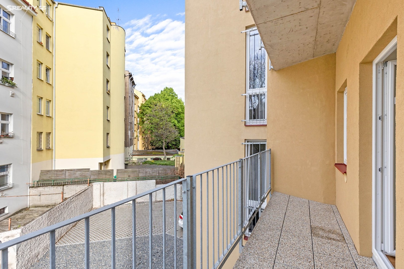 Pronájem bytu 1+kk 25 m², Kotlaska, Praha 8 - Libeň