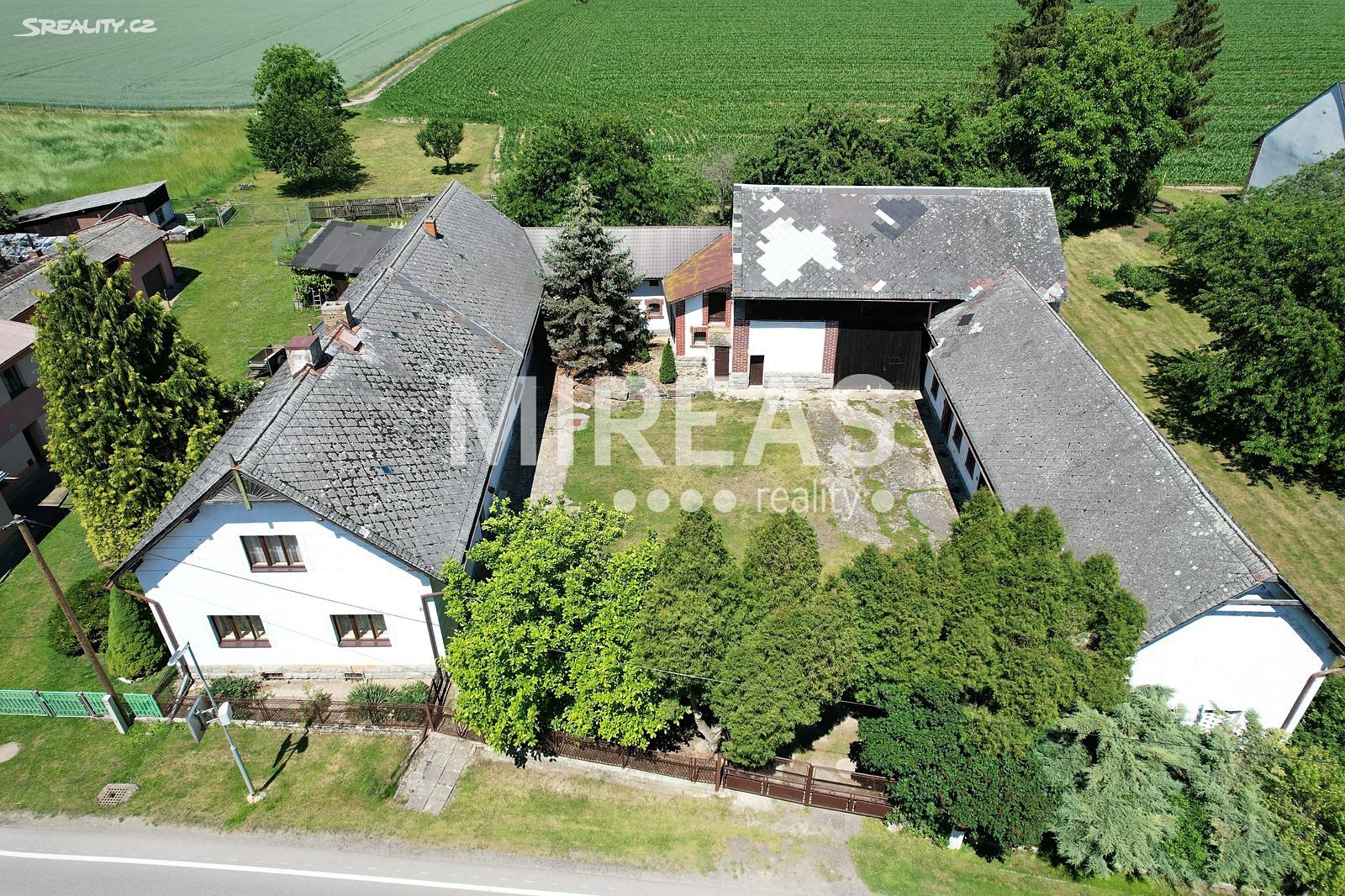 Prodej  rodinného domu 143 m², pozemek 3 076 m², Bukovno - Líny, okres Mladá Boleslav