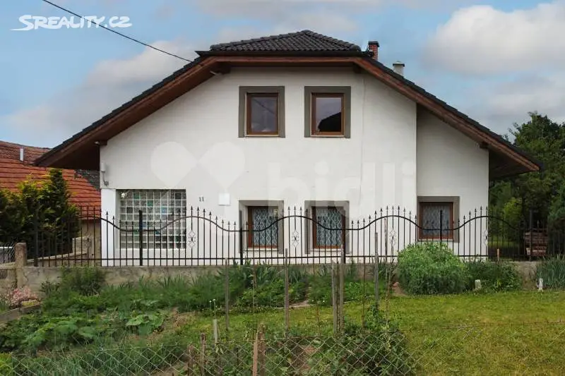 Prodej  rodinného domu 215 m², pozemek 1 313 m², Petroupim, okres Benešov
