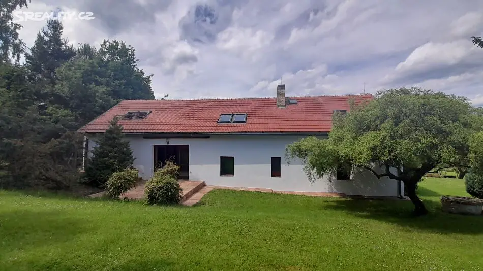 Prodej  rodinného domu 179 m², pozemek 1 408 m², Rosovice, okres Příbram