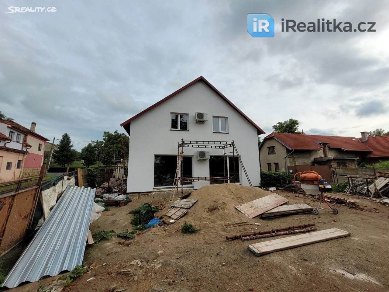 Prodej  rodinného domu 304 m², pozemek 422 m², Rostoklaty - Nová Ves II, okres Kolín