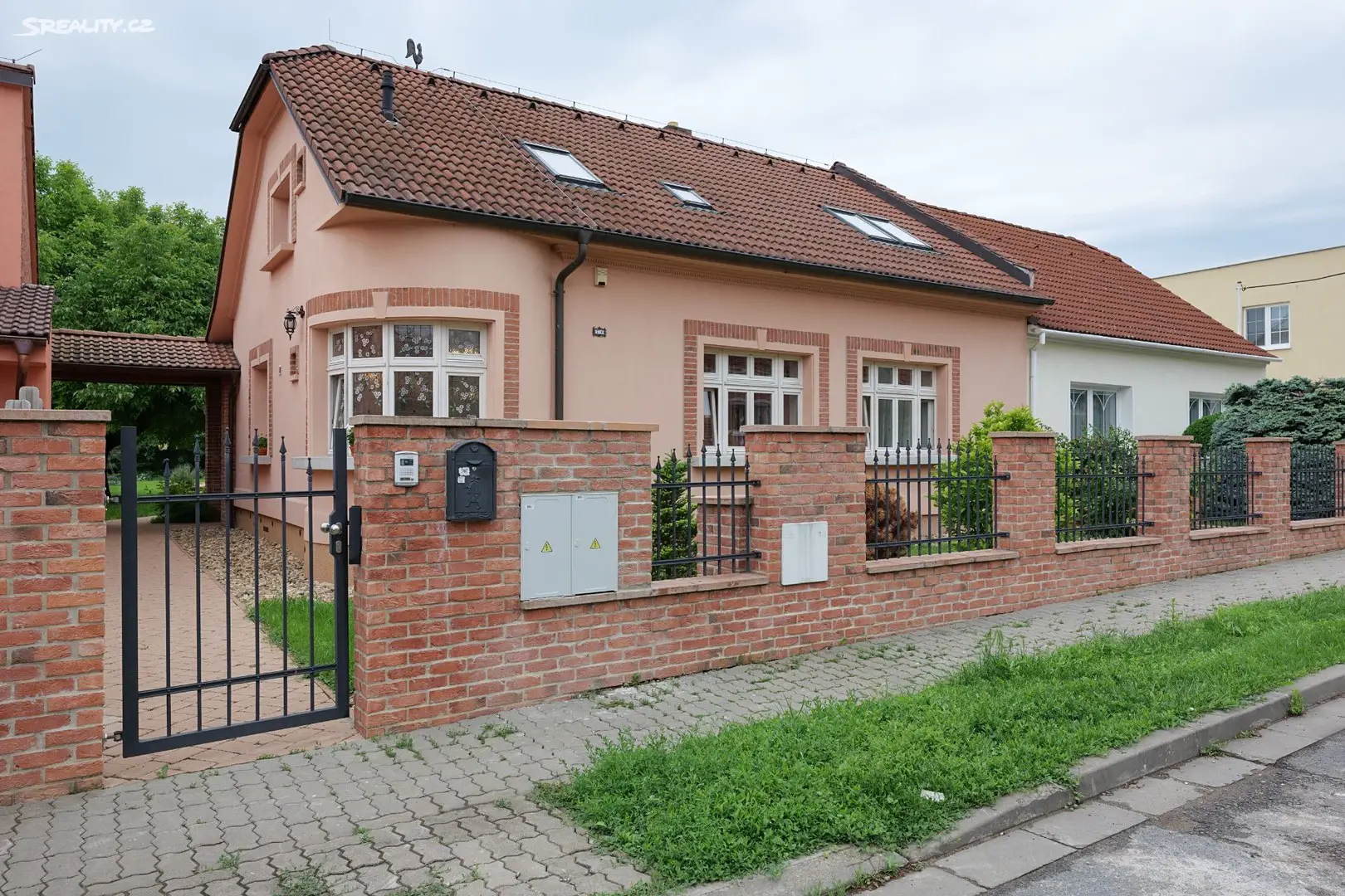 Prodej  rodinného domu 223 m², pozemek 977 m², Újezd u Brna, okres Brno-venkov