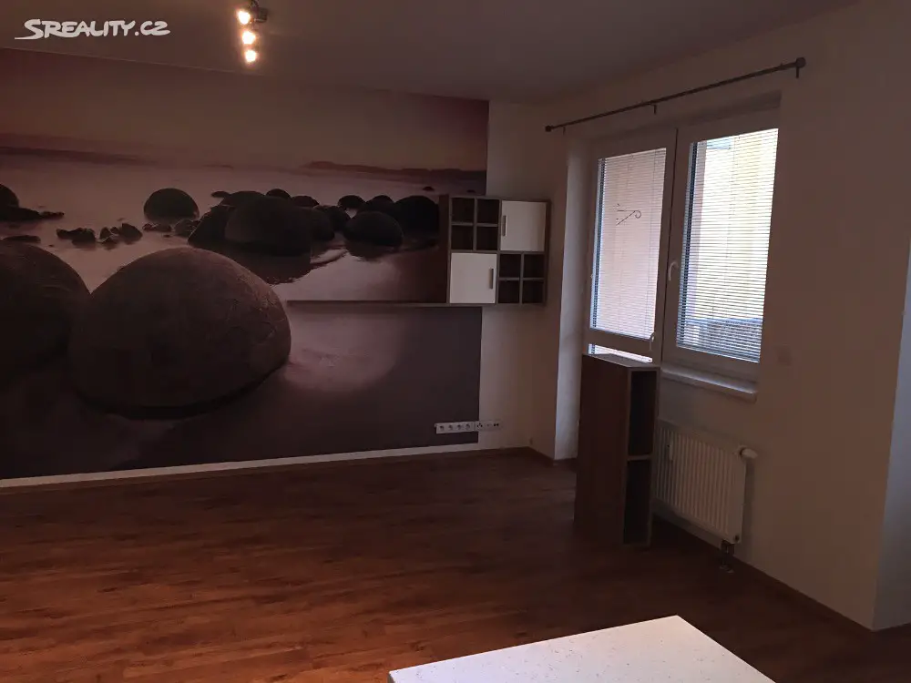 Pronájem bytu 1+kk 44 m², Jozefa Gabčíka, Pardubice - Trnová
