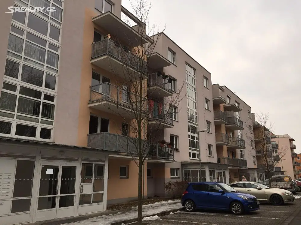 Pronájem bytu 1+kk 44 m², Jozefa Gabčíka, Pardubice - Trnová