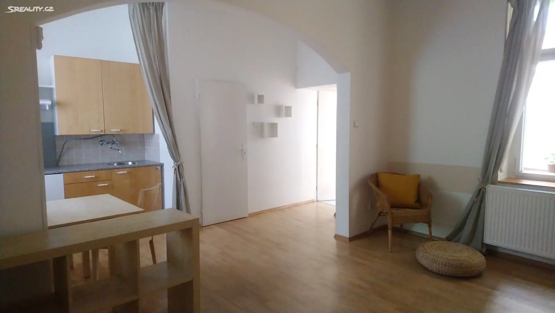 Pronájem bytu 1+kk 38 m², Klimentská, Praha - Nové Město