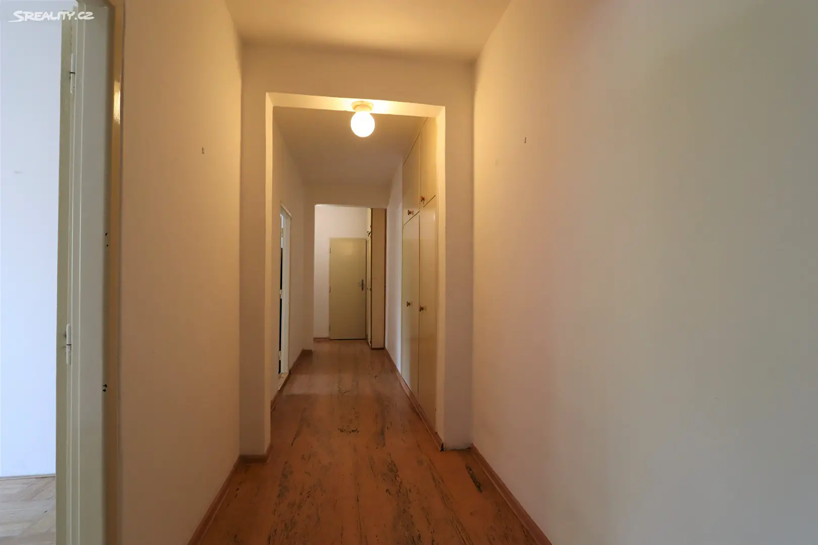 Pronájem bytu 2+1 64 m², Benešovo nábřeží, Zlín