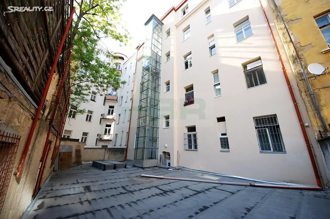 Prodej bytu 4+1 103 m², Husitská, Praha 3 - Žižkov