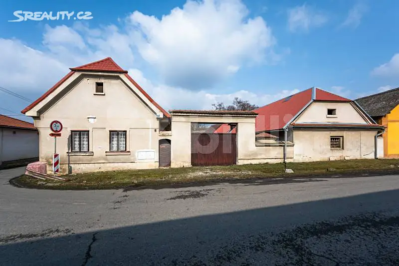 Prodej  chalupy 211 m², pozemek 1 309 m², Bykoš, okres Beroun