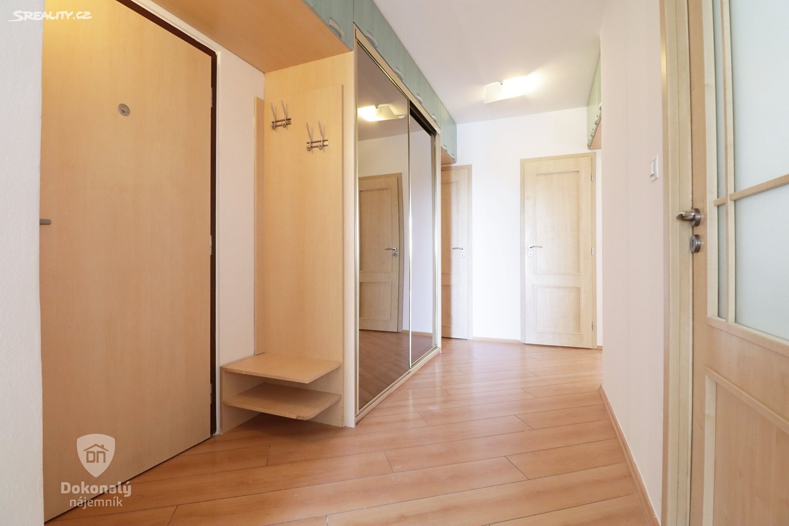 Pronájem bytu 3+1 73 m², Božanovská, Praha 9 - Horní Počernice