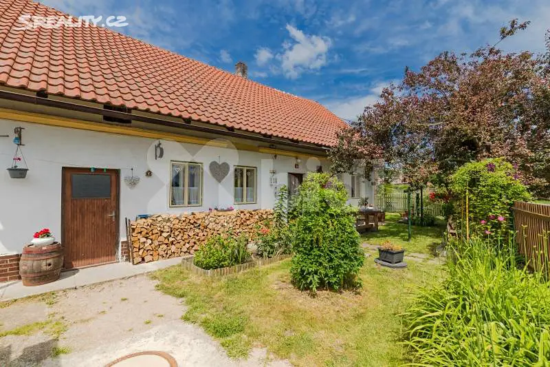 Prodej  chalupy 762 m², pozemek 762 m², Křinec - Bošín, okres Nymburk