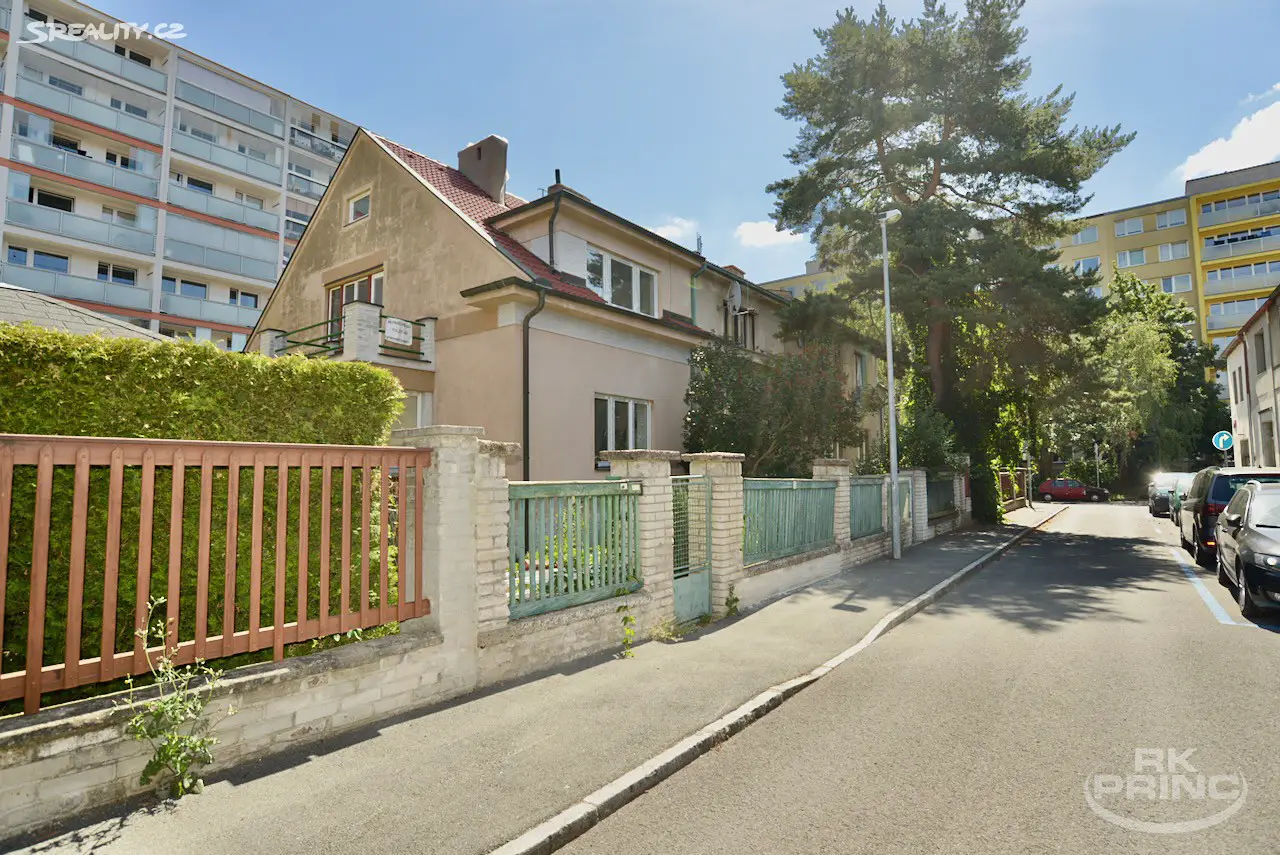 Prodej  rodinného domu 200 m², pozemek 250 m², Hlavenecká, Praha 9 - Prosek