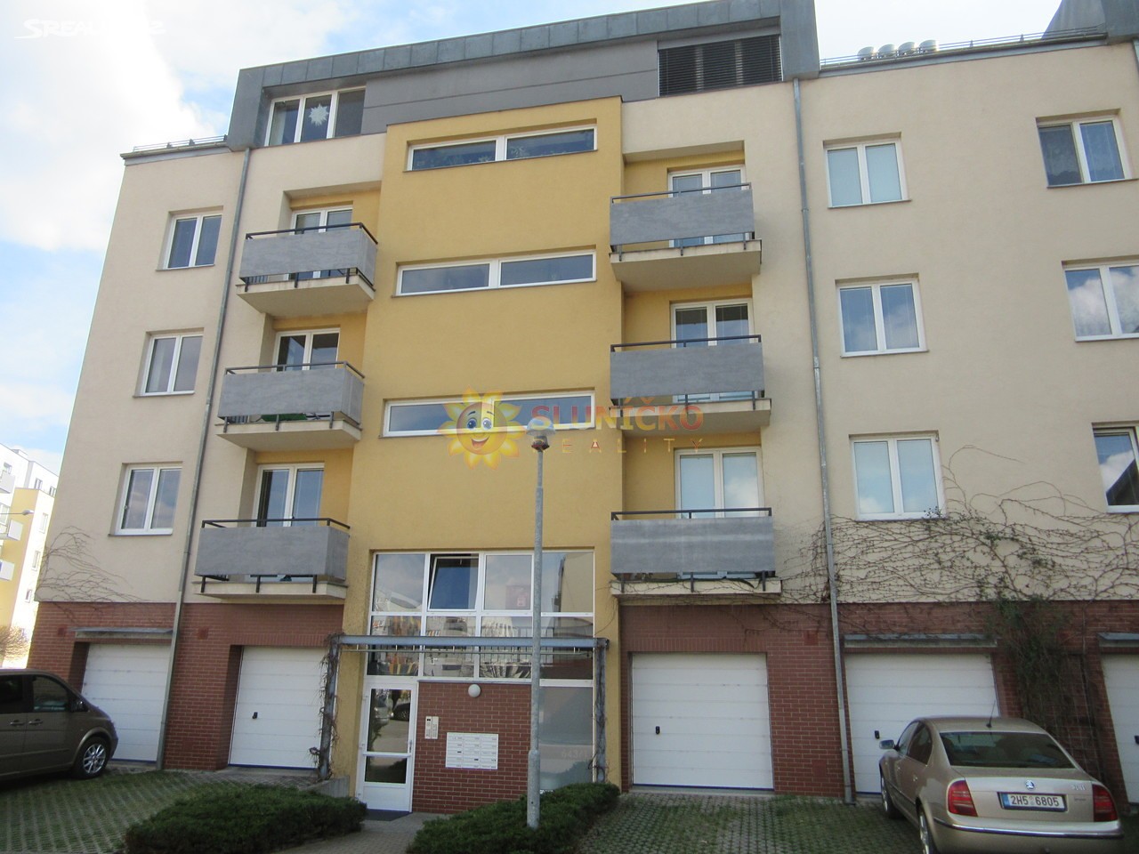 Pronájem bytu 1+kk 33 m², Ve Stromovce, Hradec Králové - Třebeš