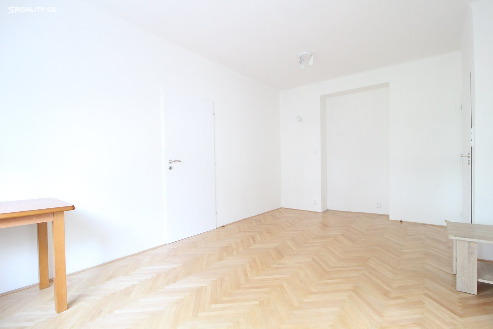 Pronájem bytu 2+1 41 m², Škvorecká, Praha 10 - Strašnice
