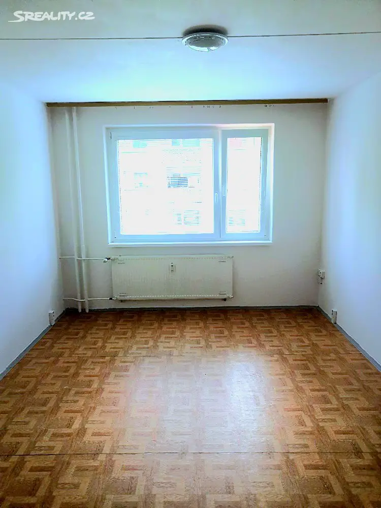 Prodej bytu 1+1 40 m², Neumannova, Aš