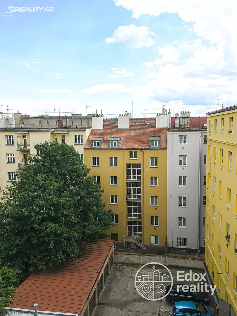 Prodej bytu 1+1 47 m², Černokostelecká, Praha 10 - Strašnice