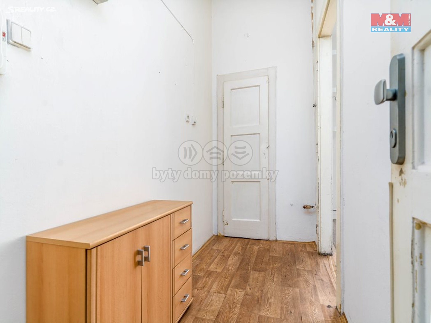 Prodej bytu 1+1 42 m², Nemocniční, Praha 9 - Vysočany