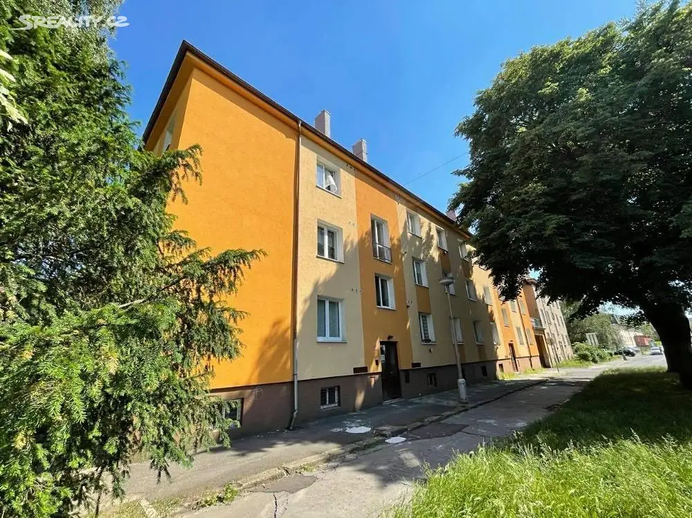 Prodej bytu 2+1 50 m², Selská, Chomutov