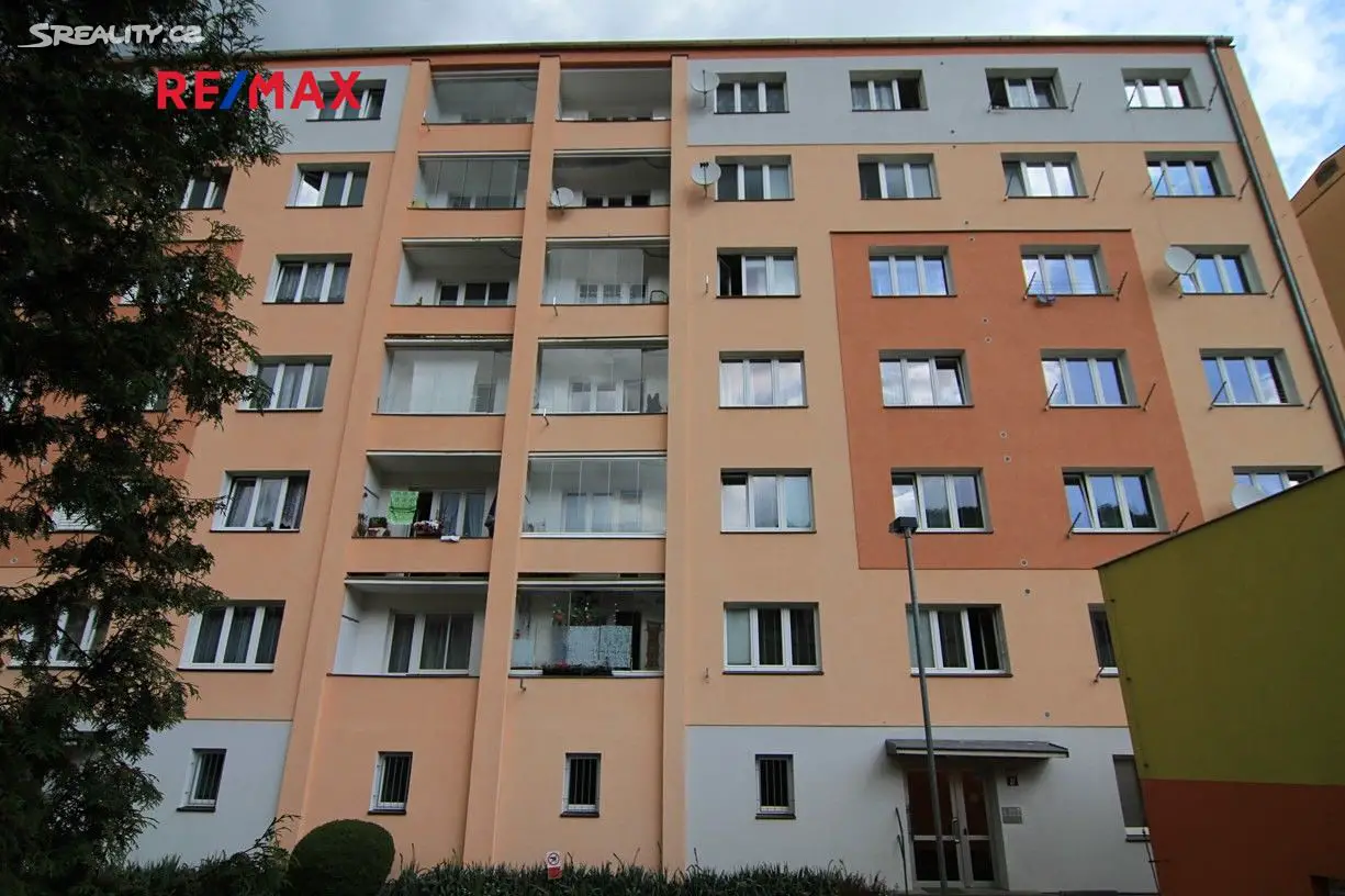 Prodej bytu 2+1 54 m², Krymská, Karlovy Vary