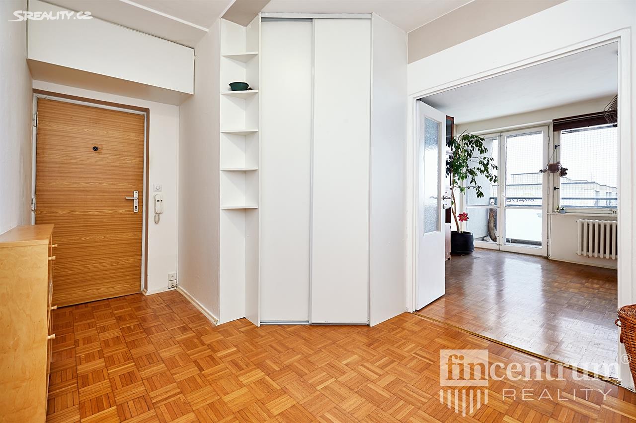 Prodej bytu 2+1 64 m², Okořská, Praha 8 - Čimice