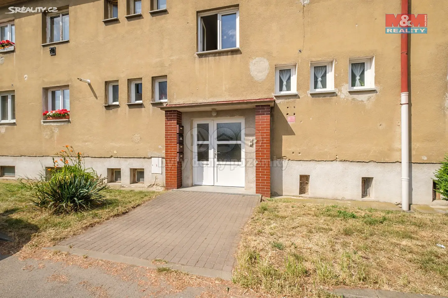 Prodej bytu 2+1 52 m², Sídliště, Staňkovice